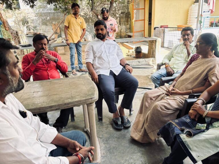 తెలంగాణ ఉద్యమకారురాలు అనుముల కళావతిని పరామర్శించిన వ్యాల హరీష్ రెడ్డి.