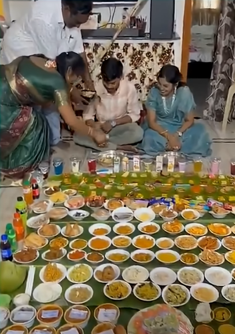 :అల్లుడికి ‘అమృతం’.. 290 రకాలతో విందు భోజనం!   ​నర్సీపట్నంలో నాళం దంపతుల ఘనమైన ఆతిథ్యం