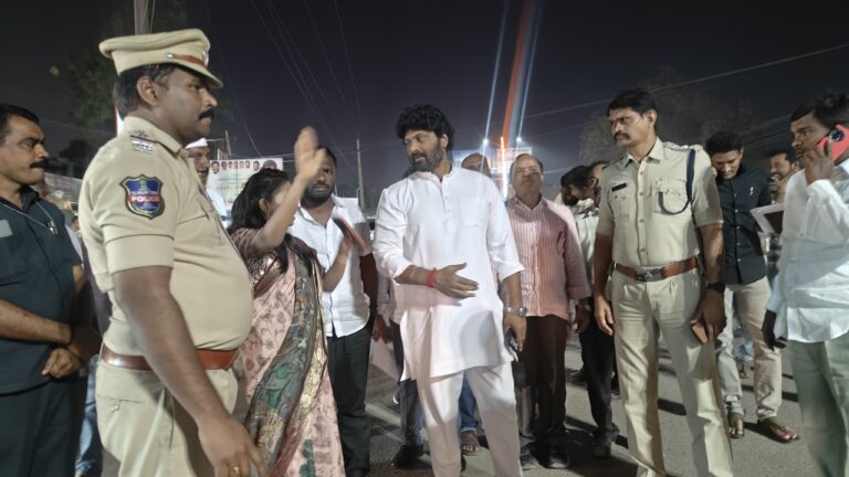 ​మంత్రుల పర్యటన నేపథ్యంలో ఏర్పాట్లను సమీక్షించిన ఎమ్మెల్యే ఎం.ఎస్. రాజ్ ఠాకూర్.