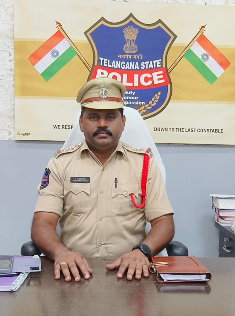 గోదావరిఖనిలో పేకాట స్థావరంపై దాడి: ఏడుగురు అరెస్ట్