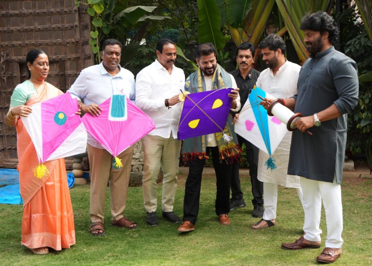 ముఖ్యమంత్రి రేవంత్ రెడ్డిని కలిసిన ఎమ్మెల్యేలు ఎంపీ సంక్రాంతి సంబరాలకు రావాలని ఆహ్వానం