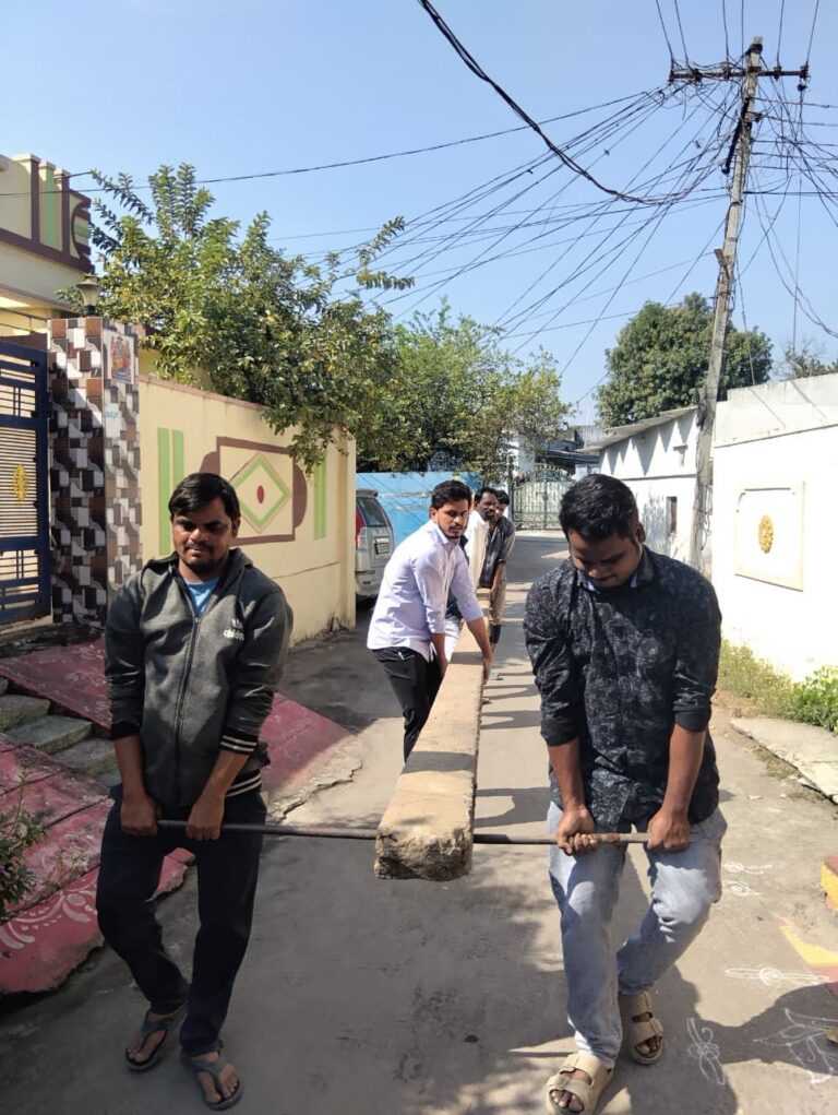 ప్రజా సమస్యే పరమావధిగా 41వ డివిజన్‌లో విద్యుత్ దీపాల ఏర్పాటు చేసిన మెంట ఉదయ్ రాజ్..